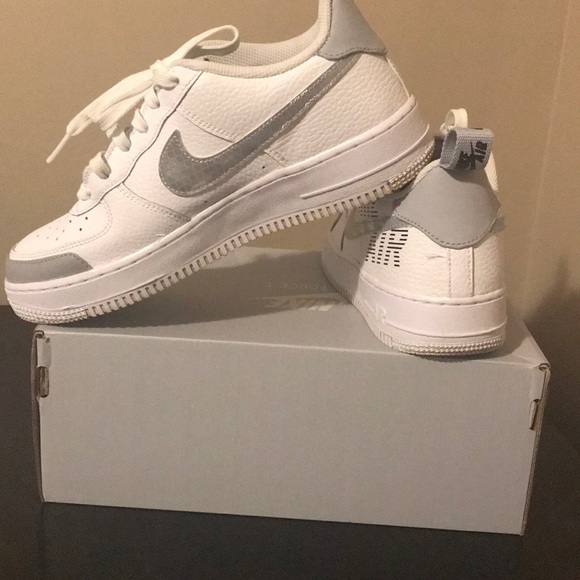 AIR FORCE 1 LV8 2 - Picture 3 of 6
